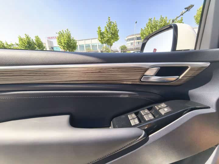 Фото 14 - GAC Trumpchi M8