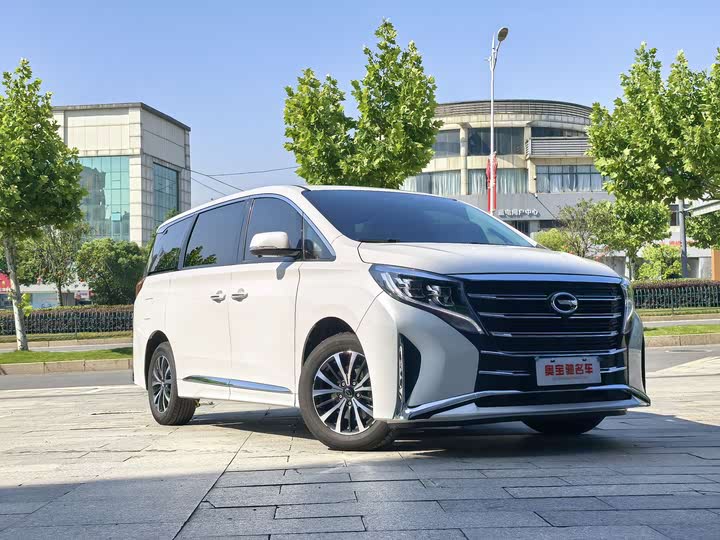 Фото 3 - GAC Trumpchi M8