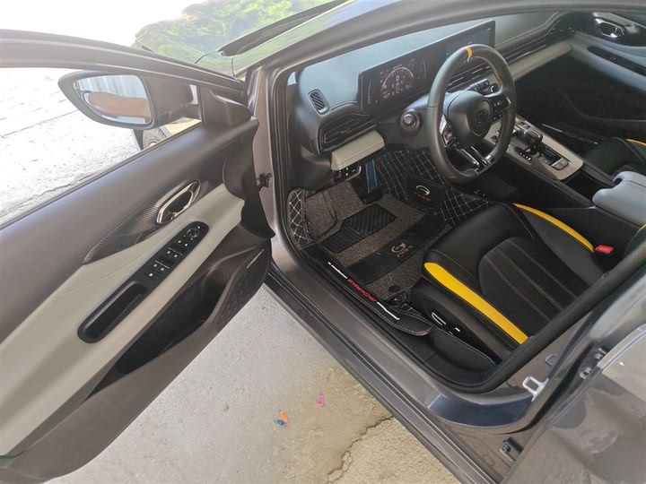 Фото 16 - GAC Trumpchi Empow R