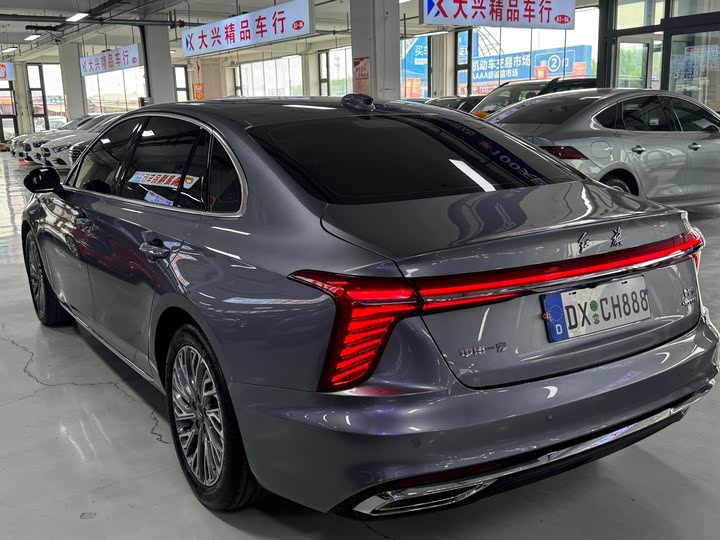 Фото 6 - Hongqi H5
