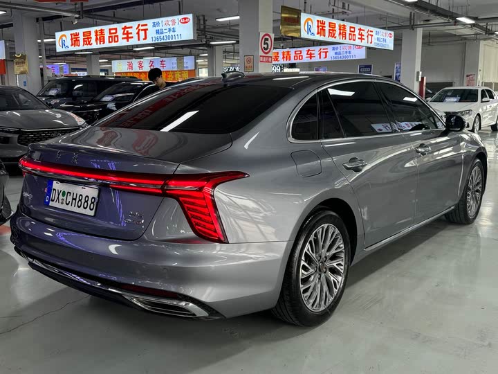 Фото 7 - Hongqi H5
