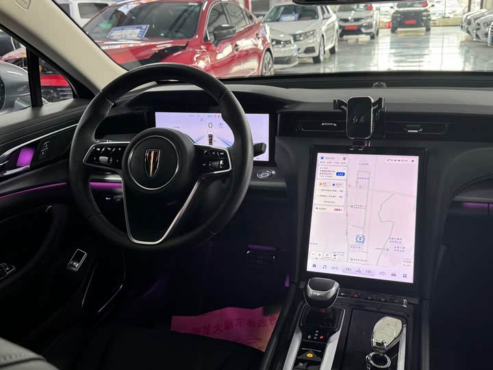 Фото 8 - Hongqi H5