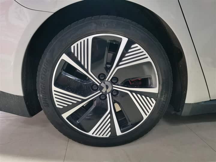 Фото 30 - Nio ET7