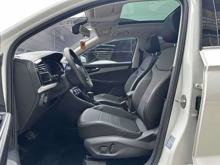 Фото 7 - Jetta VS7