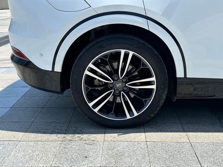 Фото 17 - XPeng G6