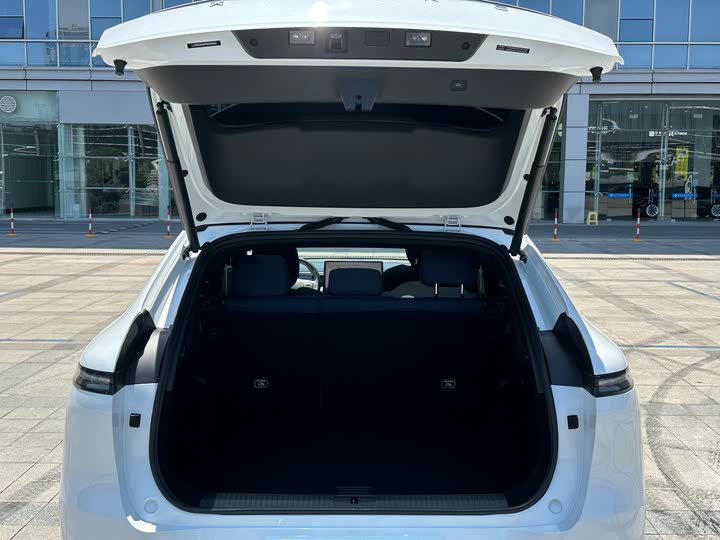 Фото 18 - XPeng G6