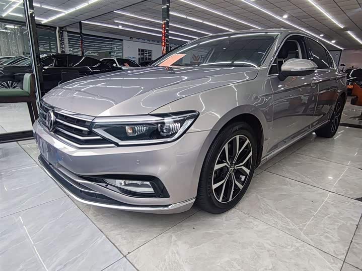 Фото 1 - Volkswagen Magotan