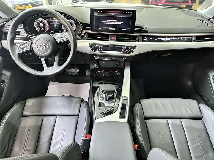 Фото 16 - Audi A5