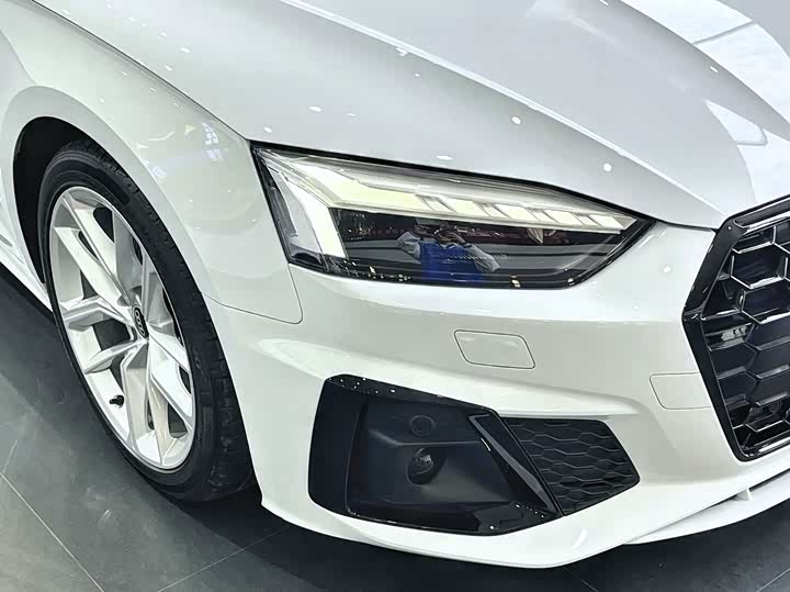 Фото 4 - Audi A5