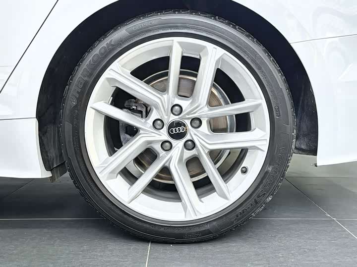 Фото 8 - Audi A5