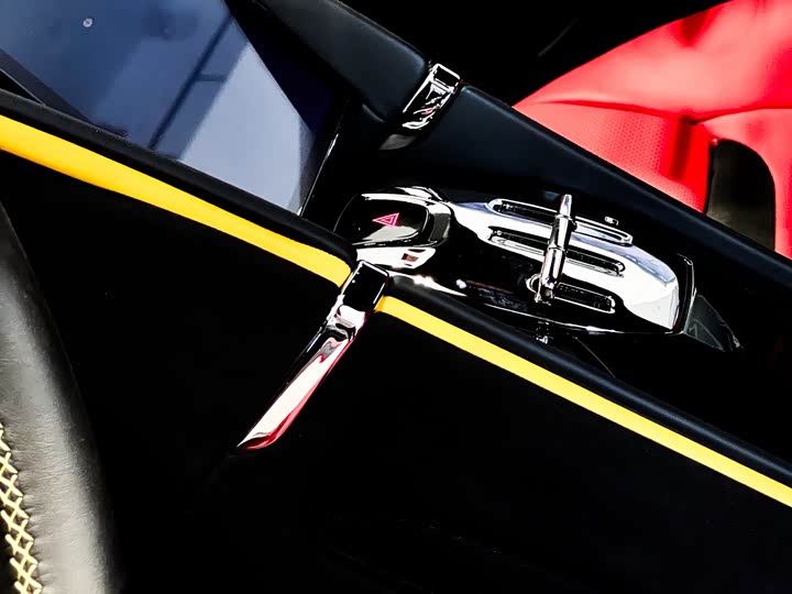 Фото 9 - Ferrari Roma