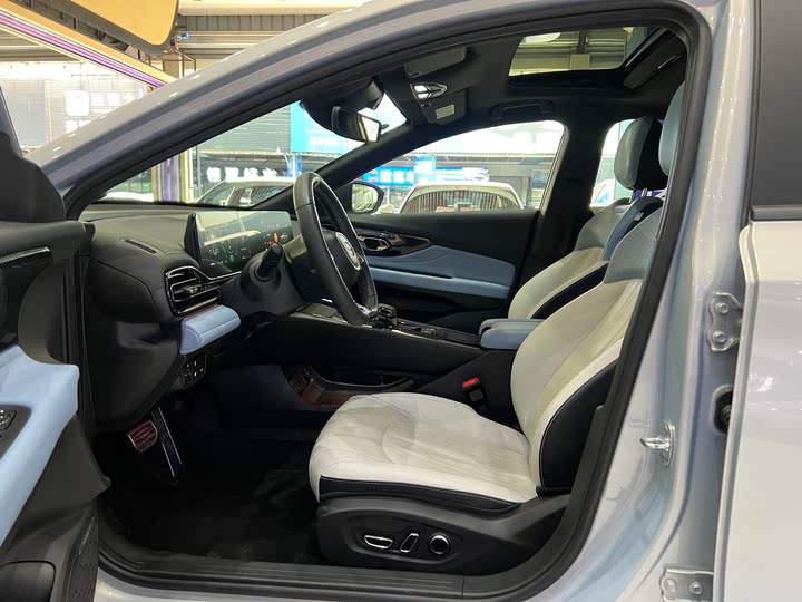 Фото 7 - GAC Trumpchi Empow R