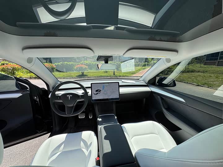 Фото 6 - Tesla Model Y