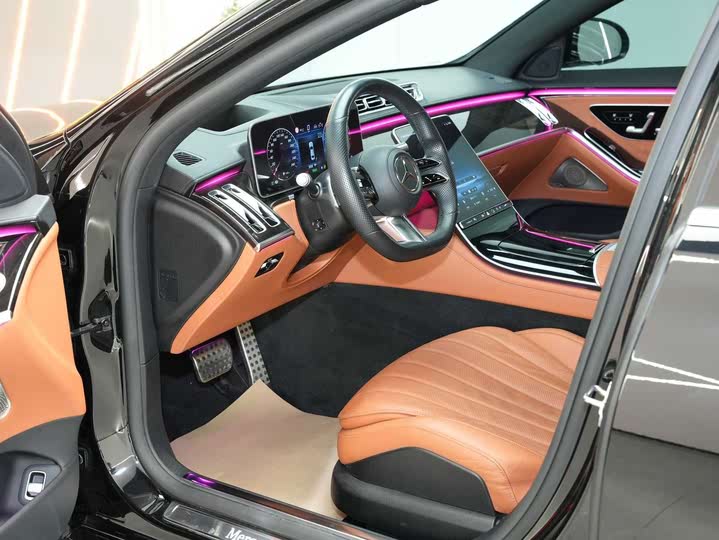 Фото 23 - Mercedes-Benz S-Class