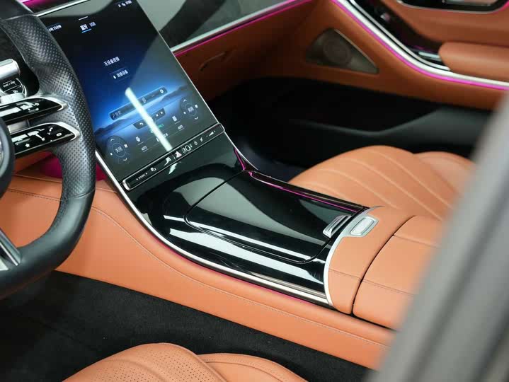 Фото 8 - Mercedes-Benz S-Class