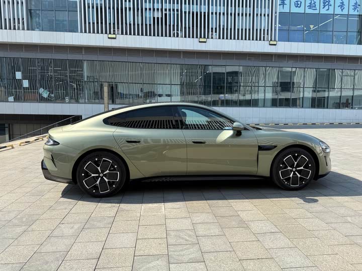 Фото 14 - Xiaomi SU7