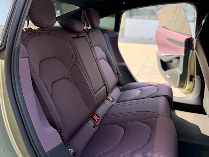 Фото 19 - Xiaomi SU7