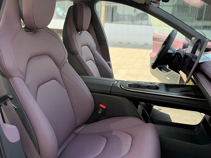 Фото 22 - Xiaomi SU7