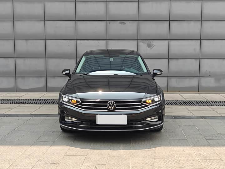 Фото 5 - Volkswagen Magotan