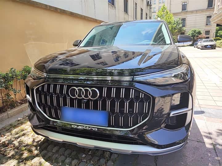 Фото 3 - Audi Q6