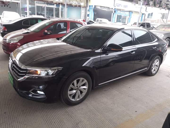 Фото 5 - Volkswagen Passat