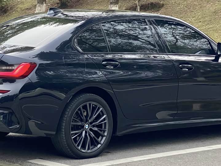 Фото 11 - BMW 3 Series