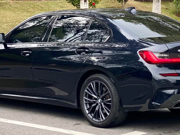 Фото 12 - BMW 3 Series