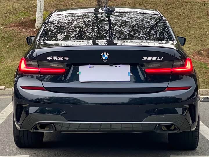 Фото 13 - BMW 3 Series