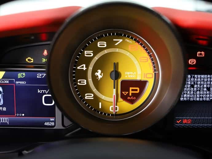 Фото 5 - Ferrari F8