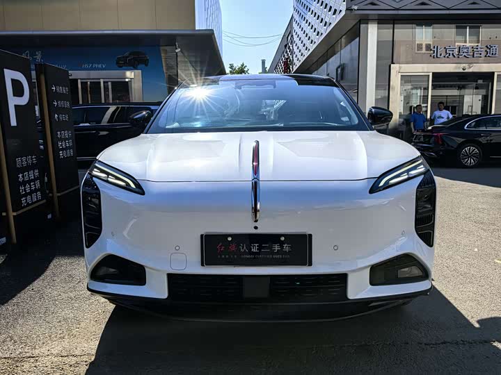 Фото 2 - Hongqi EHS7 (Tiangong 08)