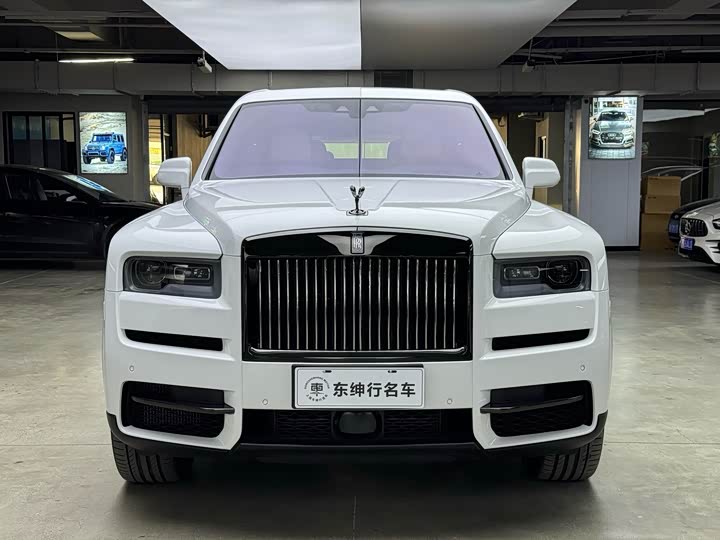 Фото 2 - Rolls-Royce Cullinan