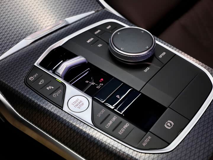 Фото 15 - BMW 3 Series