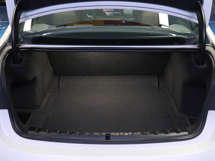 Фото 9 - BMW 3 Series