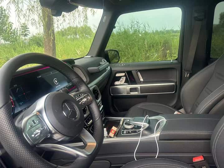 Фото 11 - Mercedes-Benz G-Class