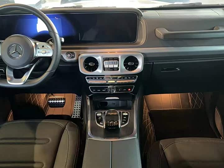 Фото 6 - Mercedes-Benz G-Class