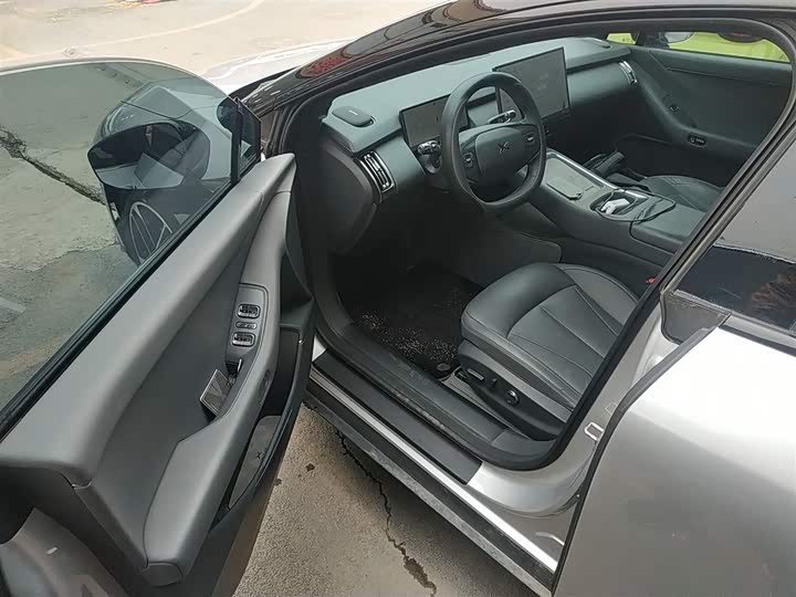 Фото 16 - XPeng F57