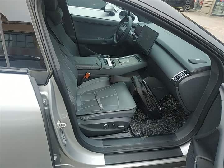 Фото 25 - XPeng F57