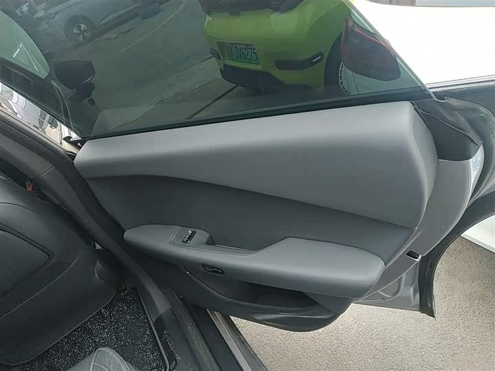 Фото 27 - XPeng F57