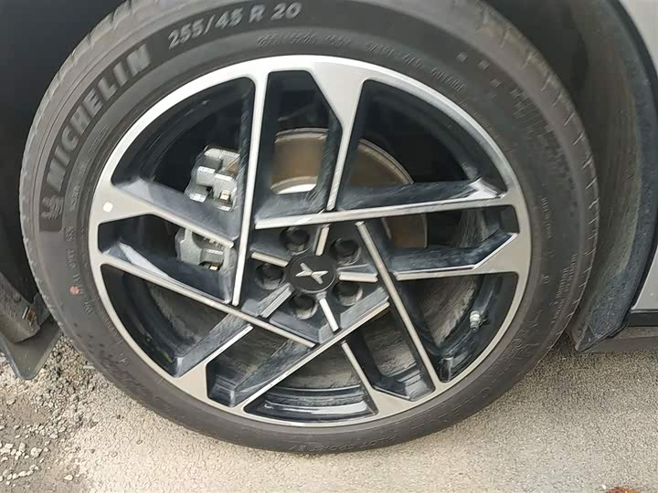 Фото 30 - XPeng F57