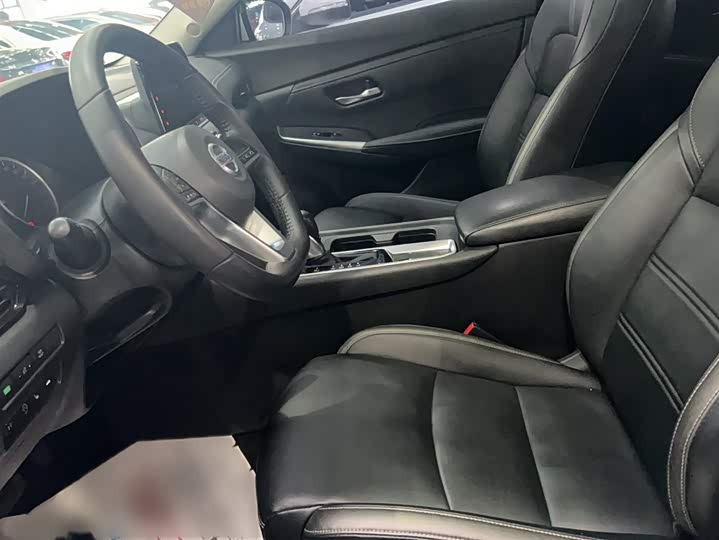 Фото 13 - Nissan Sylphy