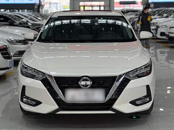 Фото 15 - Nissan Sylphy