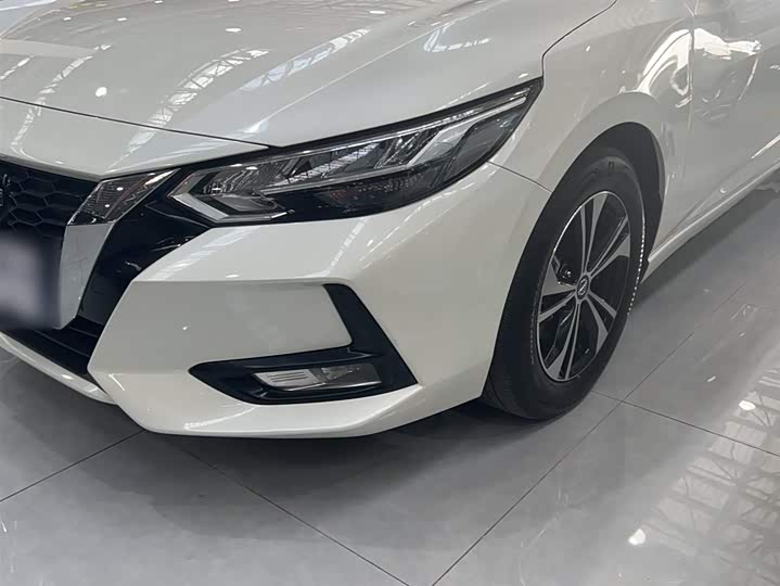 Фото 3 - Nissan Sylphy