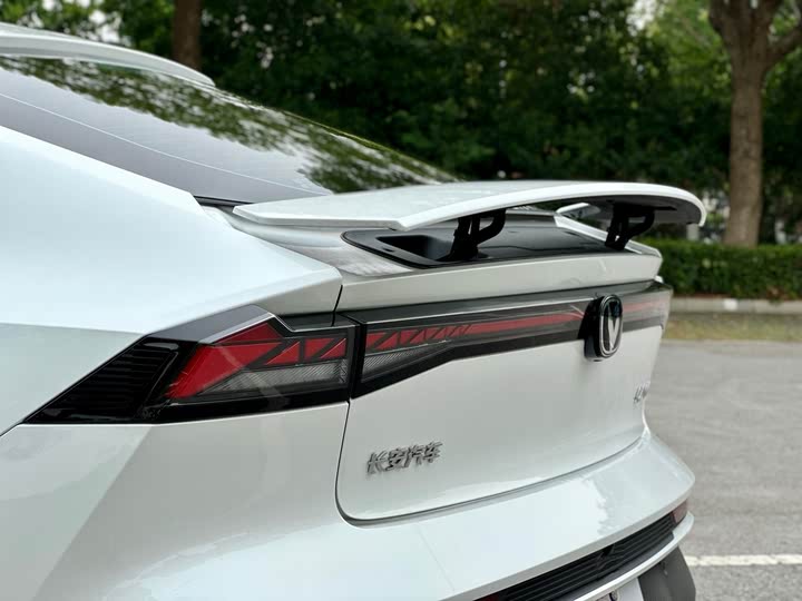 Фото 20 - Changan UNI-V