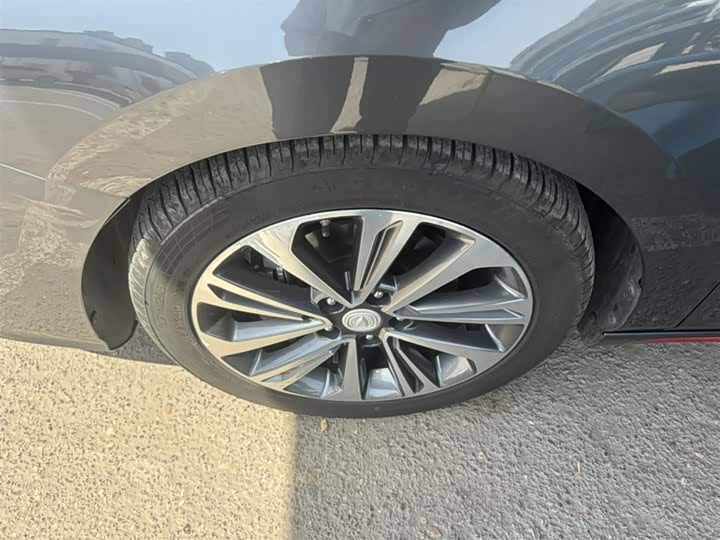 Фото 14 - Changan Raeton CC