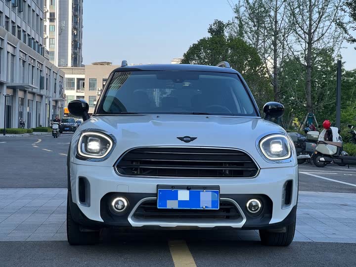 Фото 2 - Mini Countryman