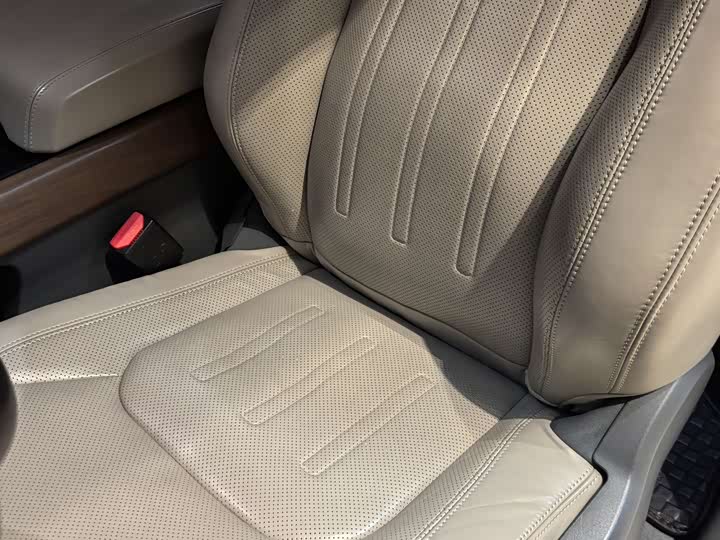 Фото 13 - Land Rover Defender