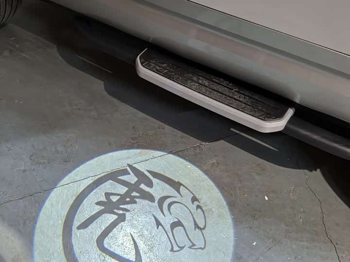 Фото 19 - Land Rover Defender