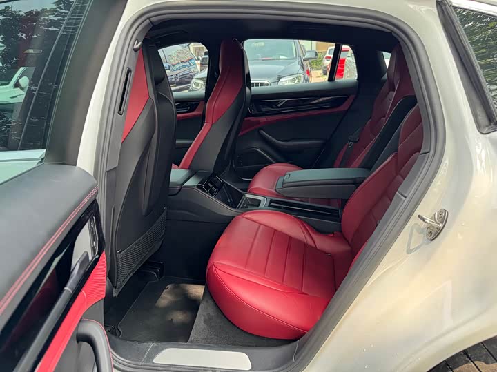 Фото 11 - Porsche Panamera