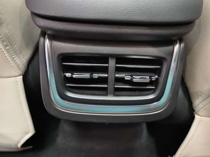 Фото 14 - Haval Ruge Max