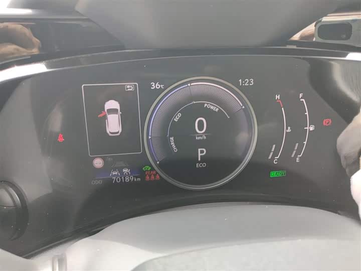 Фото 12 - Lexus NX